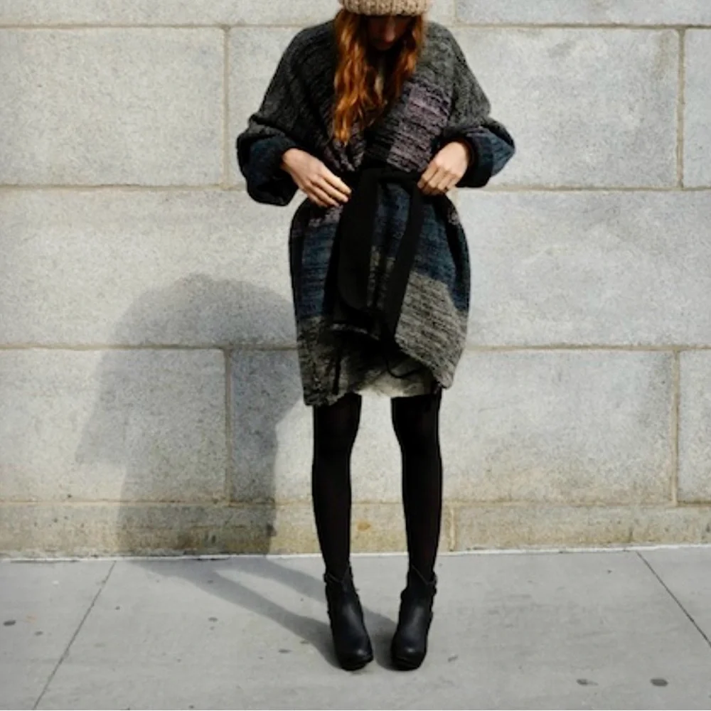 No.6 Pull on Shearling Clog Boot on mid heel in all Black leather and suede - Picture 12 of 12